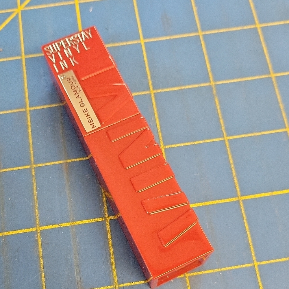 Maybelline Glamour Superstay Vinyl Ink Lipstick New Tube 01